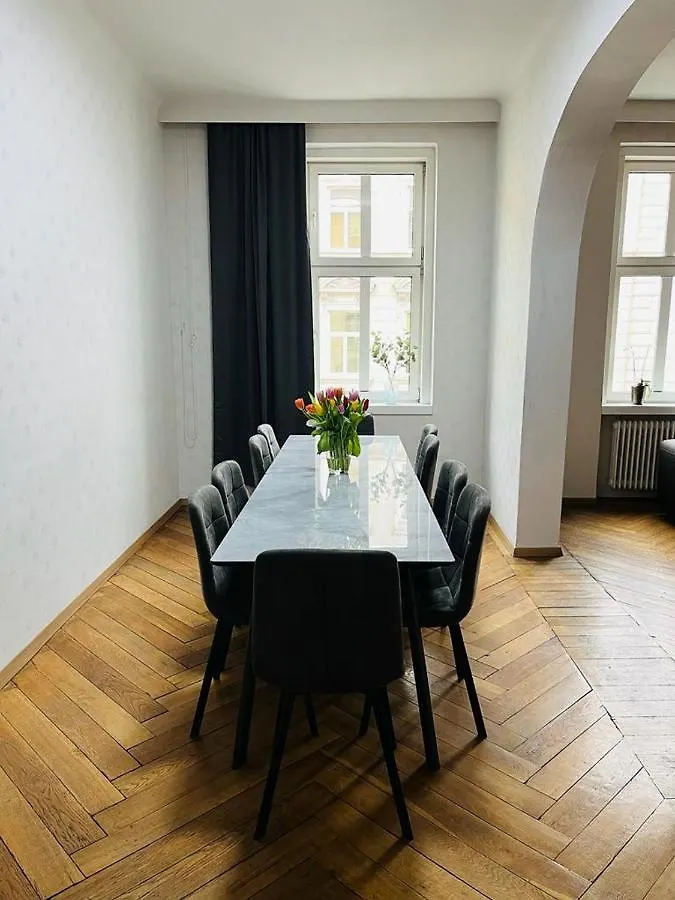 Beautiful City Centre Apartment Wien