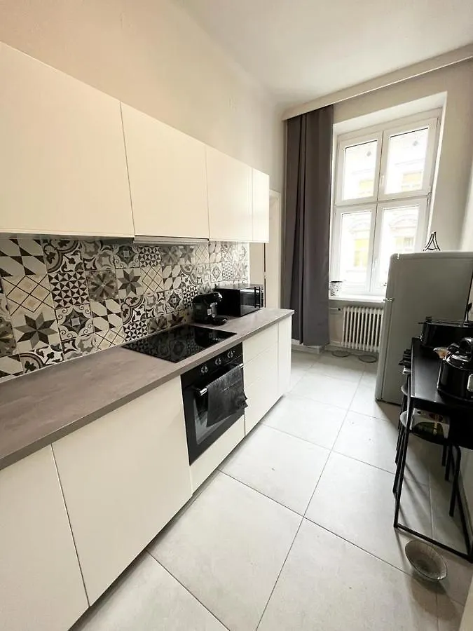 Beautiful City Centre Apartment Vienna
