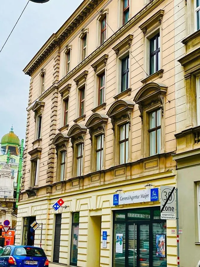 Beautiful City Centre Apartment Vienna